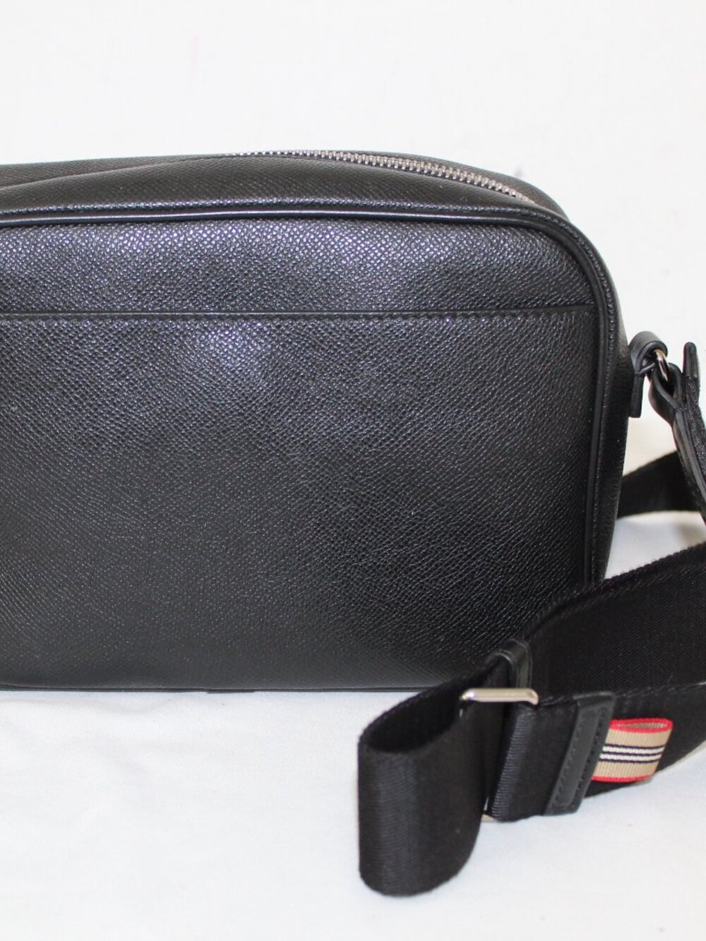 NWT Burberry Paddy Leather Crossbody Shoulder Bag Wide Strap Black Zip Top - Picture 3 of 11